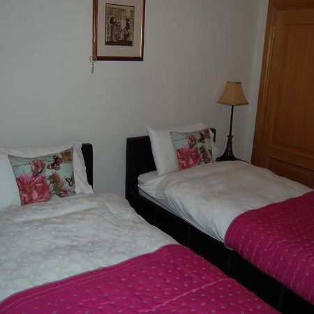 Lomond Castle Apartment Balloch Rum bild